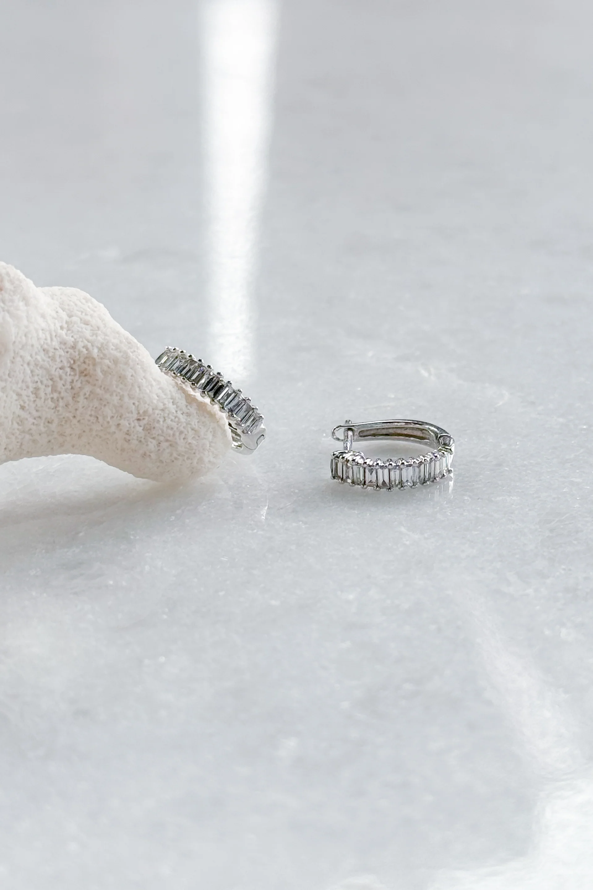 Baguette Diamond U Huggie Hoop Earring - Image 6