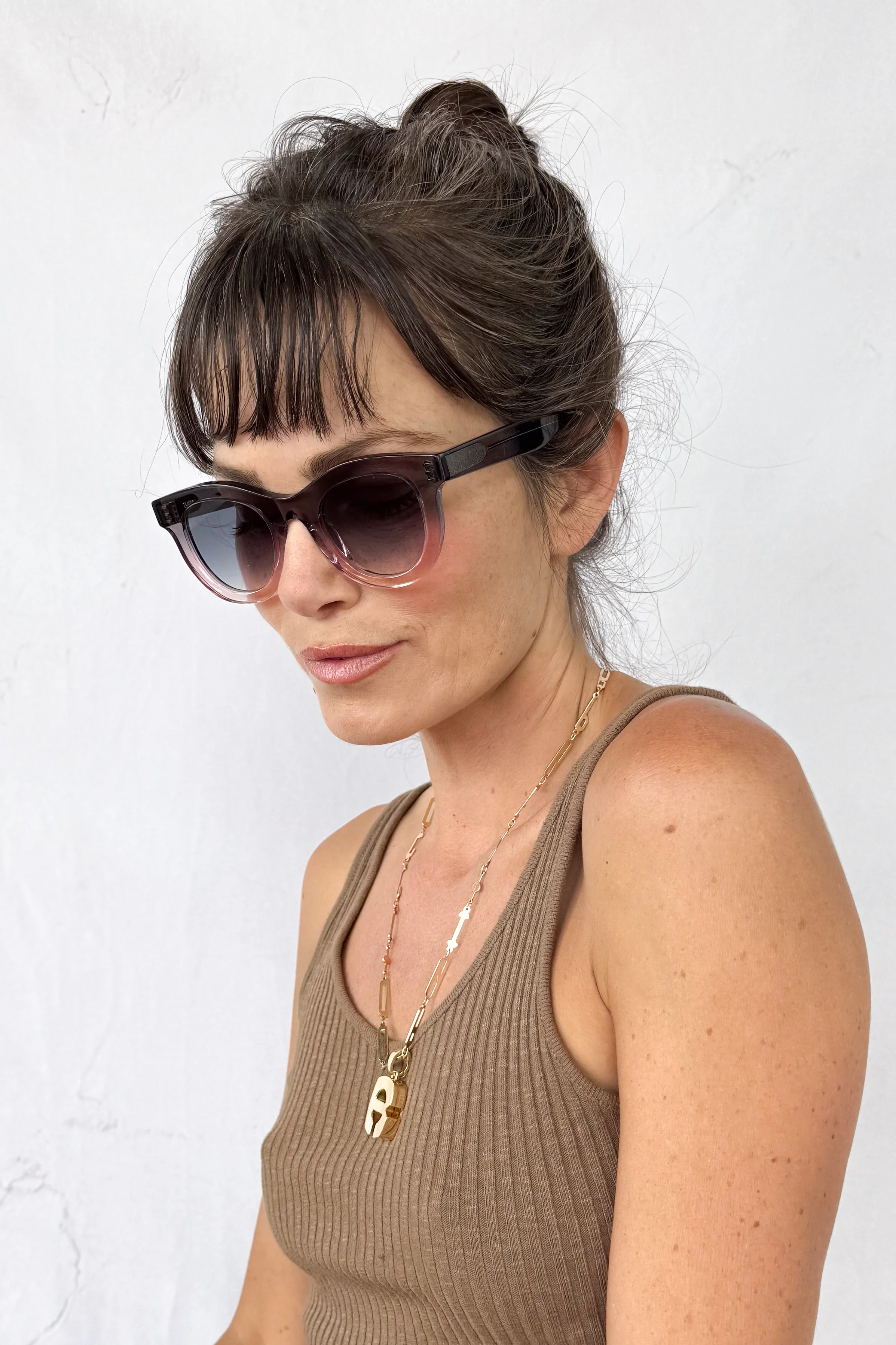 Consistency Gradient Grey Sunglasses - Image 4