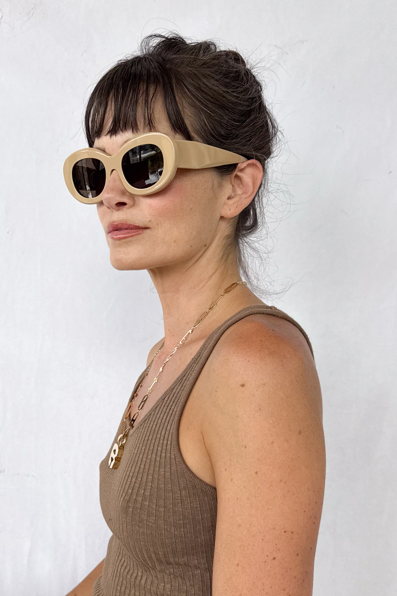 Envy Beige Sunglasses - Image 5
