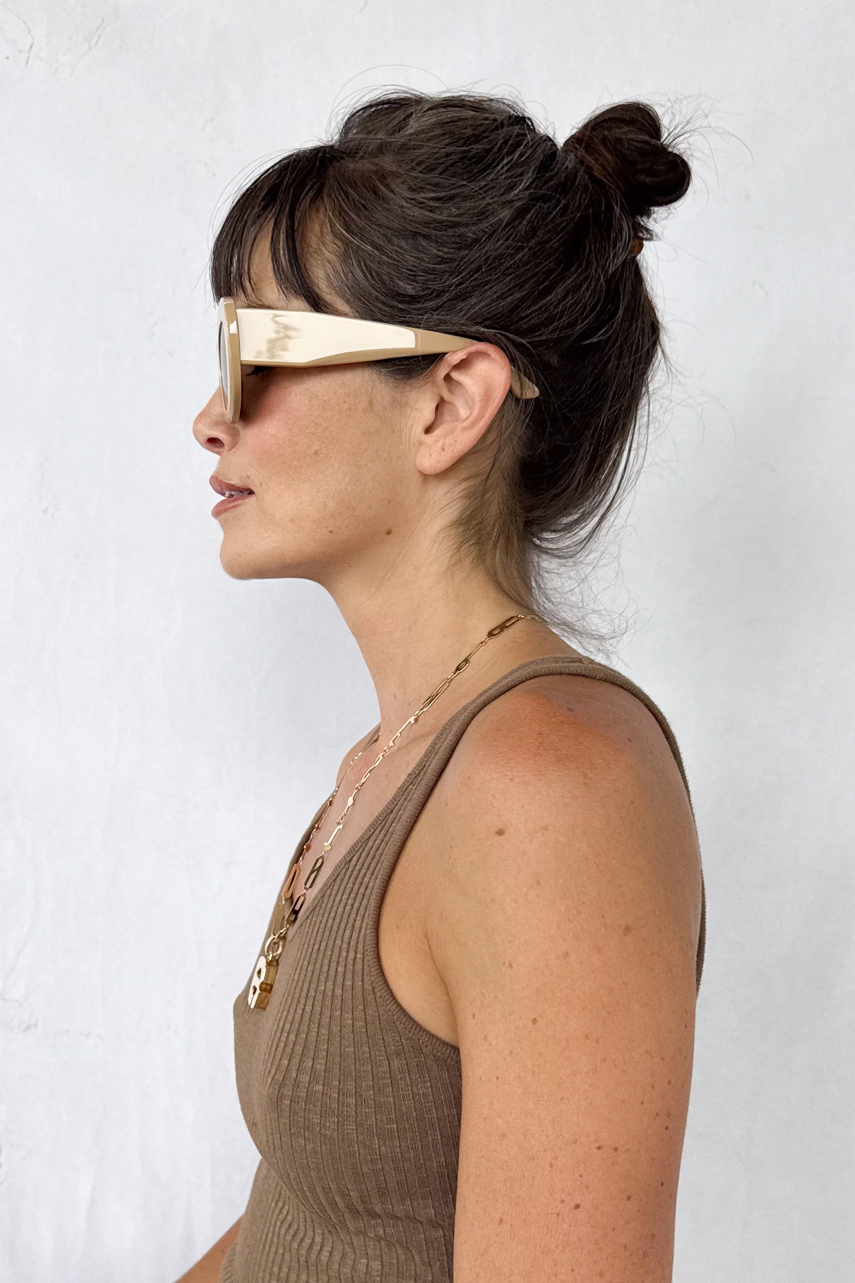 Envy Beige Sunglasses - Image 8