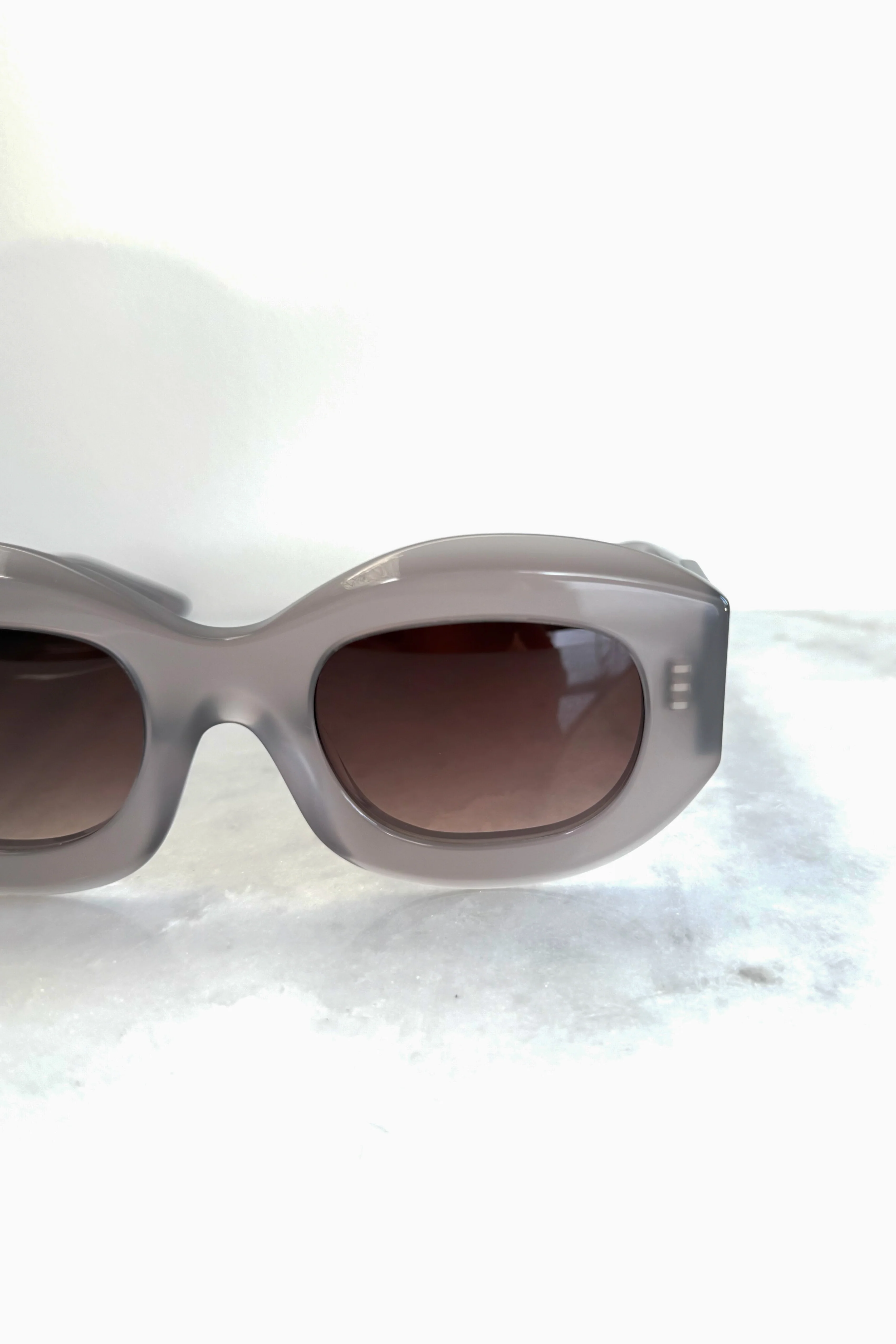 Trophy Milky Smoke Sunglasses - Image 5